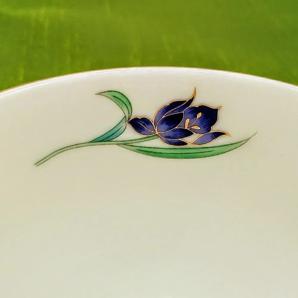 Set of 4 Japanese White Porcelain Hand-Painted Purple Orchid Gold Rim Cups
